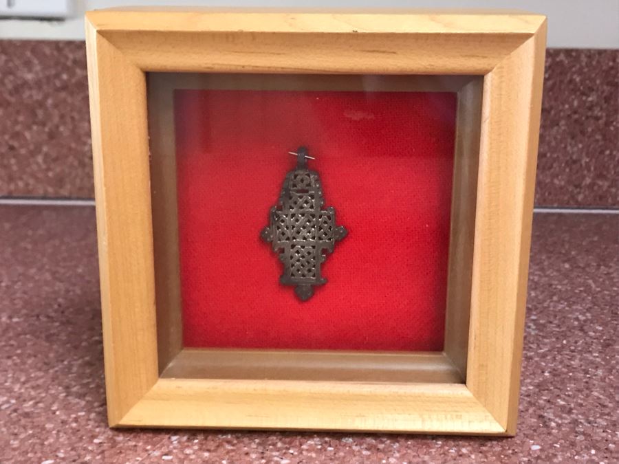 JUST ADDED - Vintage Silver Pendant In Shadow Box Frame 5 X 5