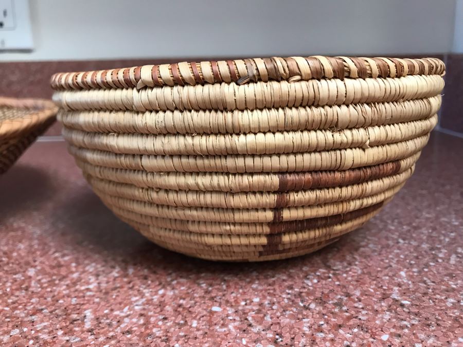 JUST ADDED - Pair Of Hand Woven Native Baskets 9R And 6.5R [Photo 5]