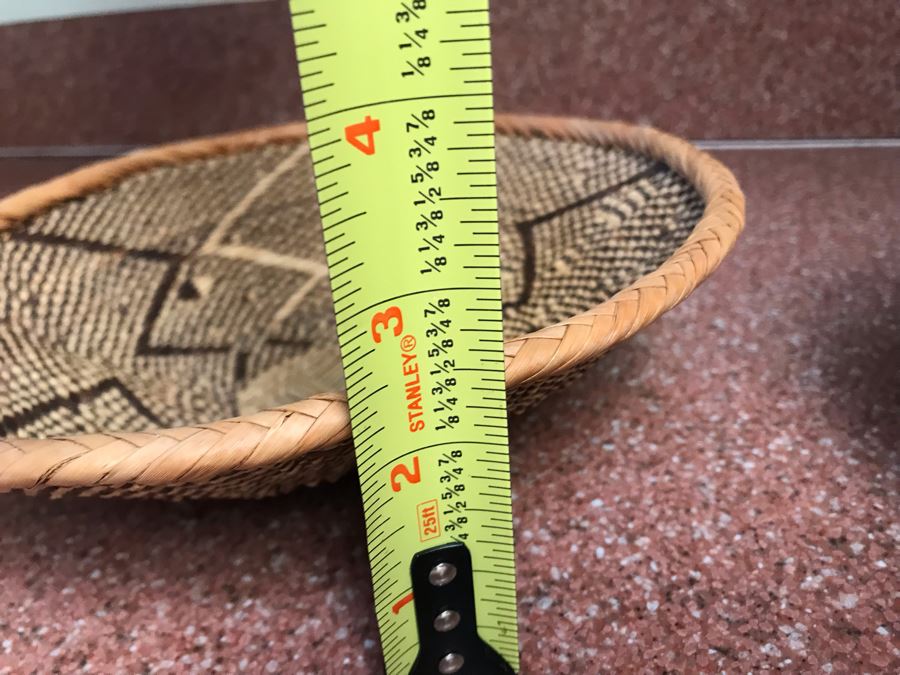 JUST ADDED - Pair Of Hand Woven Native Baskets 9R And 6.5R [Photo 13]