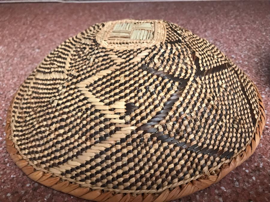 JUST ADDED - Pair Of Hand Woven Native Baskets 9R And 6.5R [Photo 8]