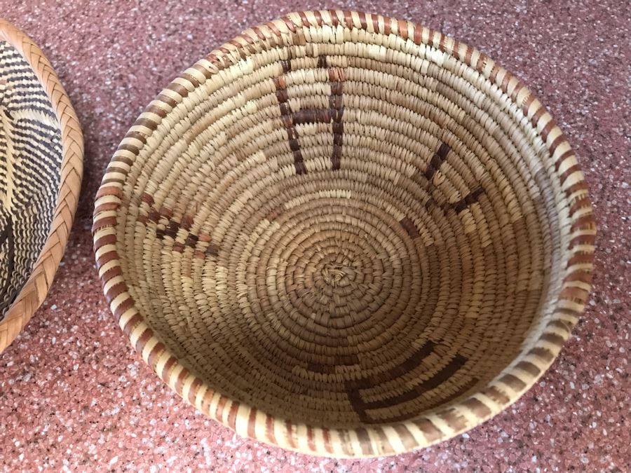 JUST ADDED - Pair Of Hand Woven Native Baskets 9R And 6.5R [Photo 4]