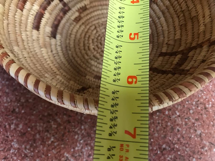 JUST ADDED - Pair Of Hand Woven Native Baskets 9R And 6.5R [Photo 14]