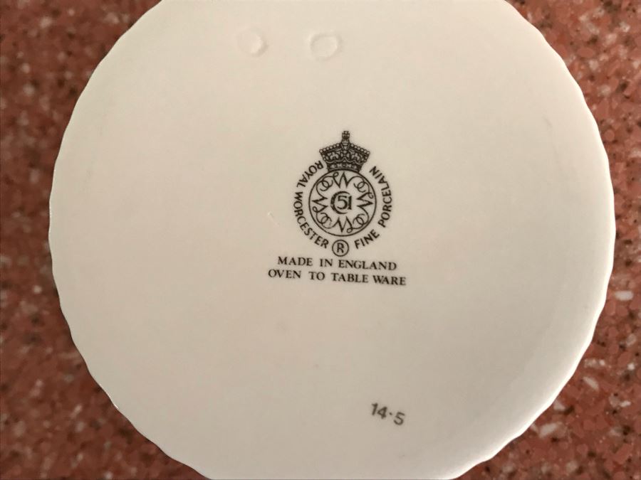 JUST ADDED - Various Glassware [Photo 12]