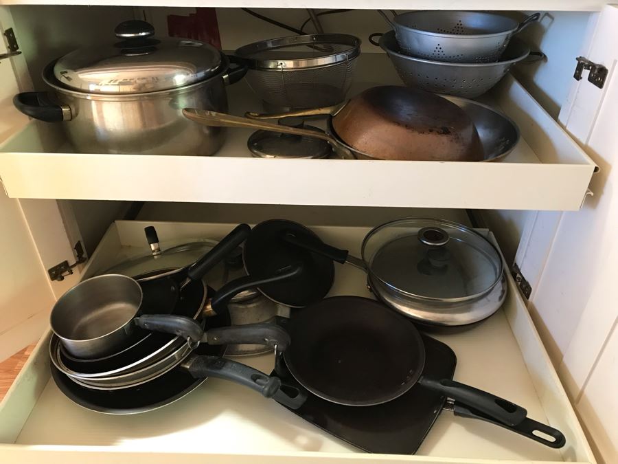 JUST ADDED - Various Pots, Pans Including Paul Revere, Skillets, Colanders [Photo 2]