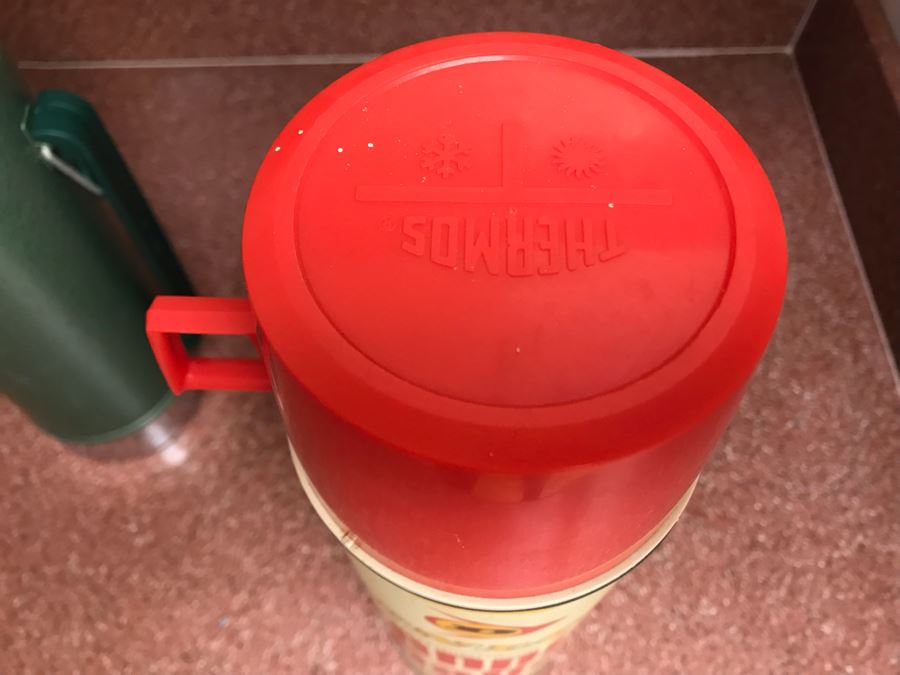 JUST ADDED - Vintage DUNLOP Tennis Balls Advertising Thermos And Stanley Aladdin Thermos [Photo 3]