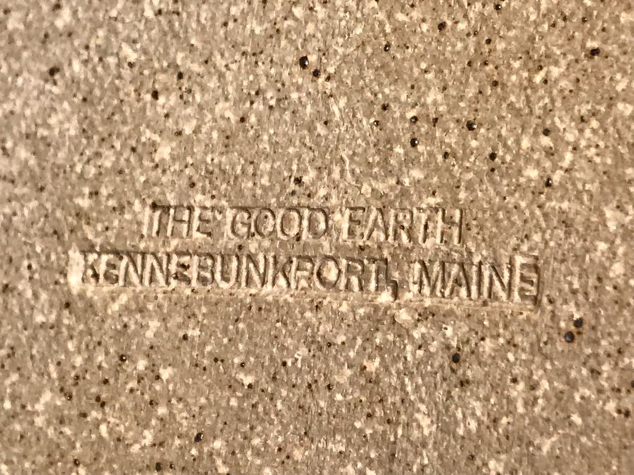 JUST ADDED - Signed Art Pottery Platter By The Good Earth Kennebunkport Maine 18 X 12 [Photo 9]