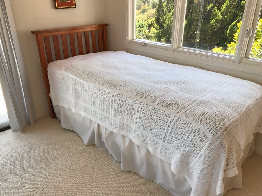 JUST ADDED - Wooden Headboard With Twin Size E.S. Kluft Luxury Mattress, Bedding And Adjustable Base - See Photos [Photo 2]