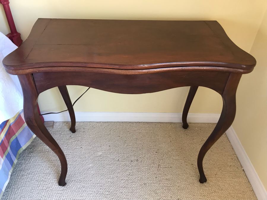 JUST ADDED - Vintage Rotating Flip Top Wooden Gaming Table 33W X 33D X 27.5H [Photo 3]