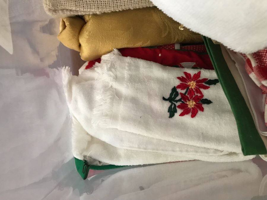 JUST ADDED - Plastic Bin Filled With Christmas Themed Linens / Tablecloths Including Christmas Hooked Rug [Photo 12]