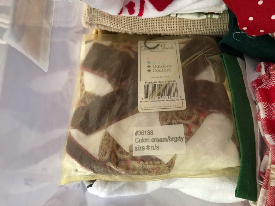 JUST ADDED - Plastic Bin Filled With Christmas Themed Linens / Tablecloths Including Christmas Hooked Rug [Photo 10]