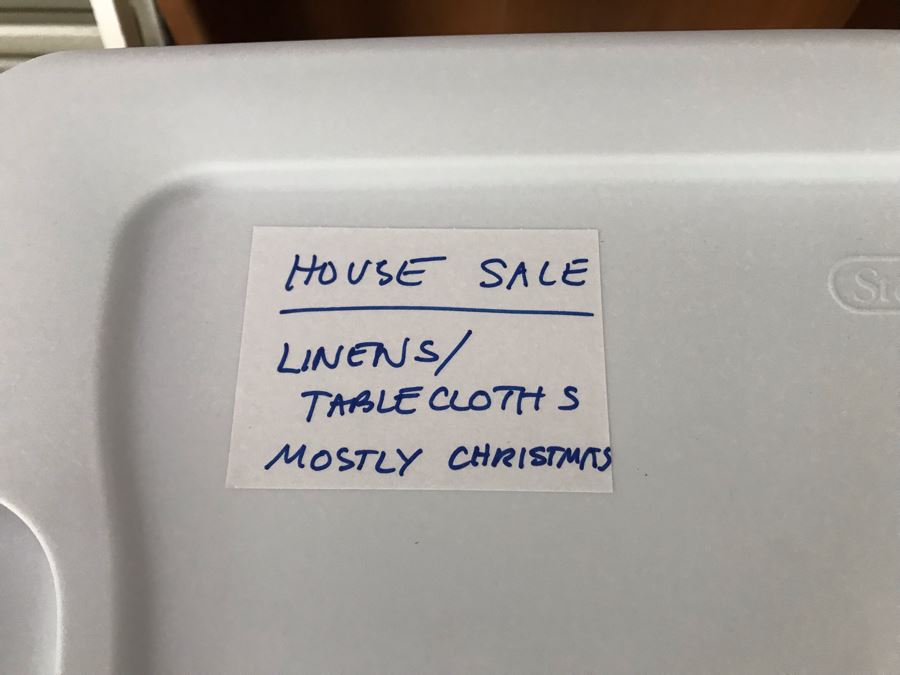 JUST ADDED - Plastic Bin Filled With Christmas Themed Linens / Tablecloths Including Christmas Hooked Rug [Photo 13]