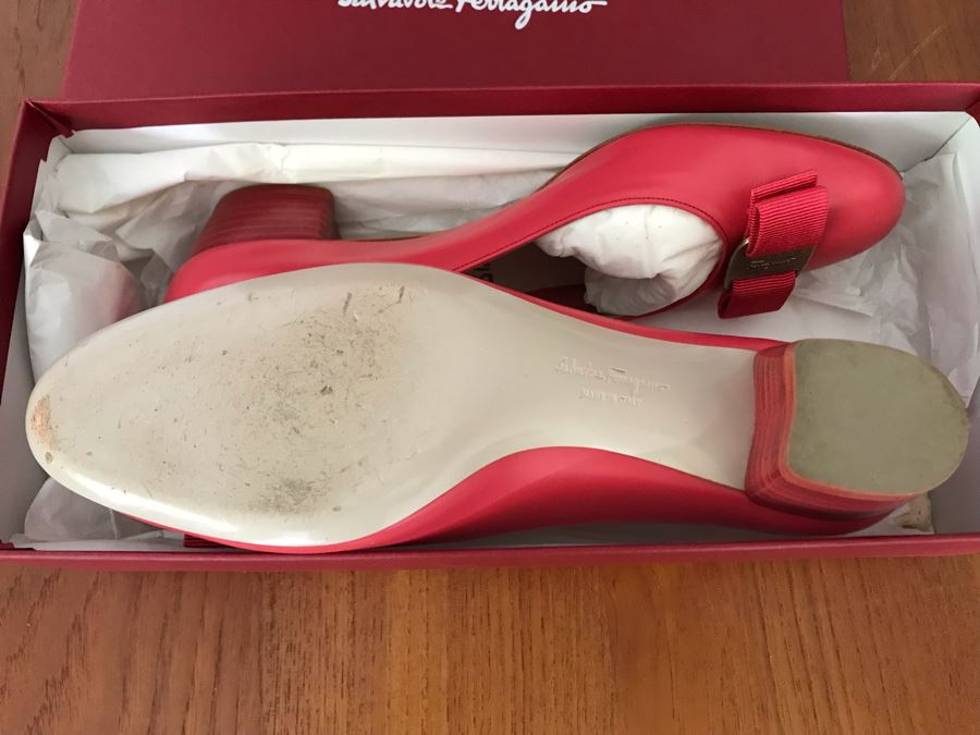 JUST ADDED - Salvatore Ferragamo Coral Heels Shoes Size 8 [Photo 4]