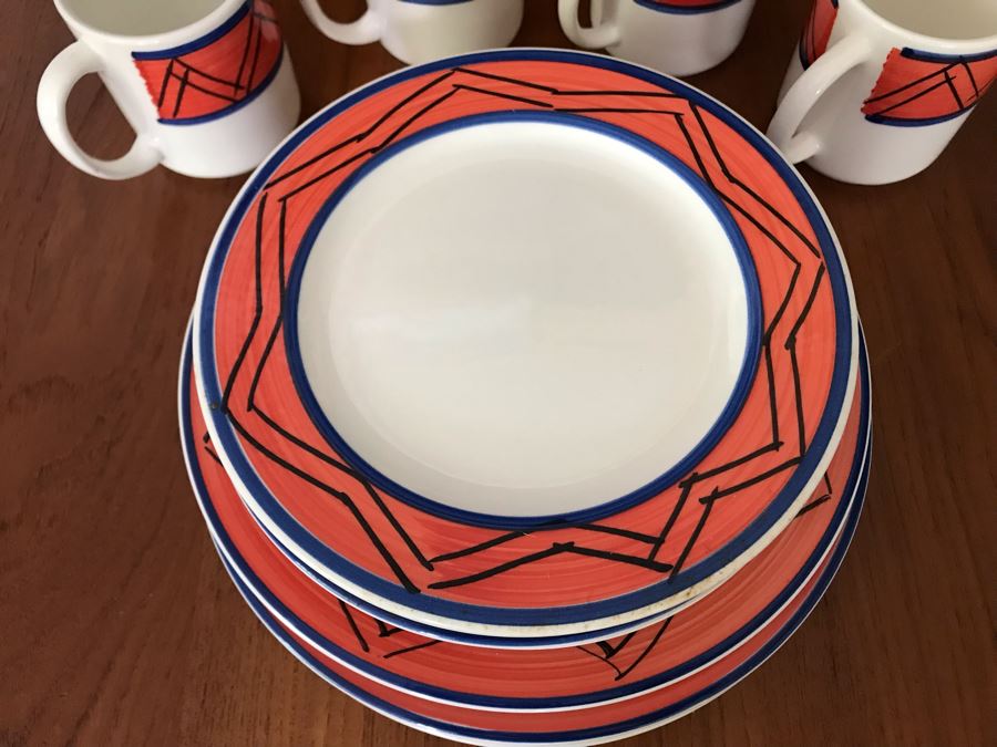 JUST ADDED - Italian (4) Dinner Plates, (4) Salad Plates And (4) Coffee Cups [Photo 3]