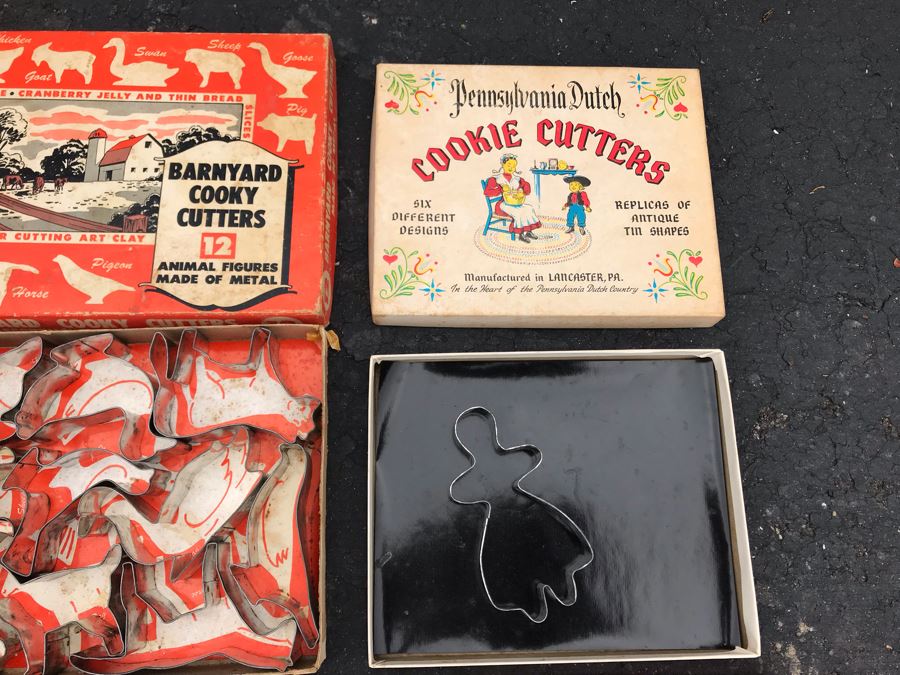 JUST ADDED - Collection Of Vintage Cookie Cutters