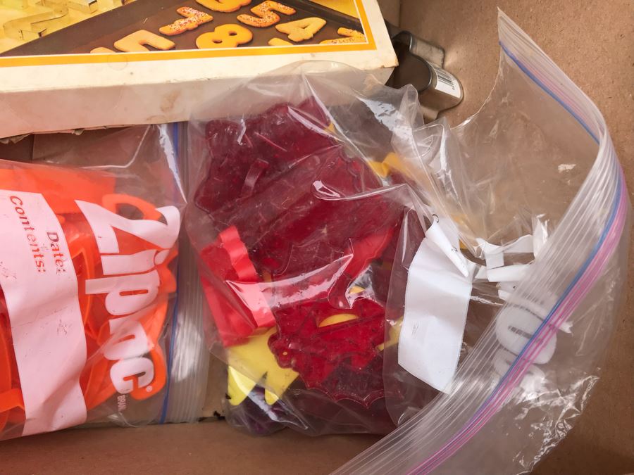 JUST ADDED - Various Cookie Cutters And Molds [Photo 6]