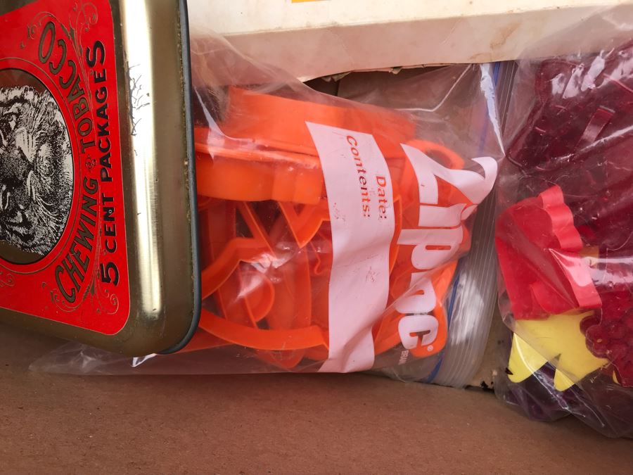 JUST ADDED - Various Cookie Cutters And Molds [Photo 7]