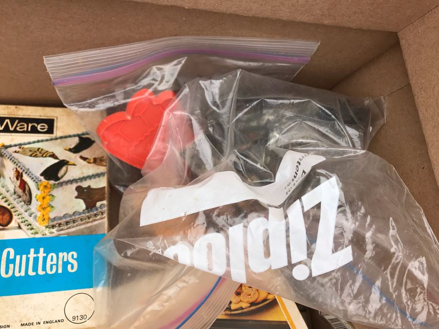 JUST ADDED - Various Cookie Cutters And Molds [Photo 5]