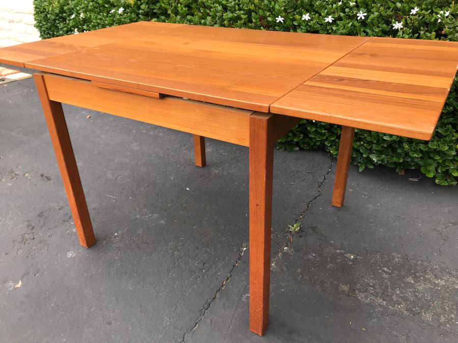 JUST ADDED - Ansager Mobler Danish Modern Teak Table With Built-In Leaves Made In Denmark Anaager Mobler 57W Extended / 33.5W Unextended X 33.5D X 29H [Photo 7]