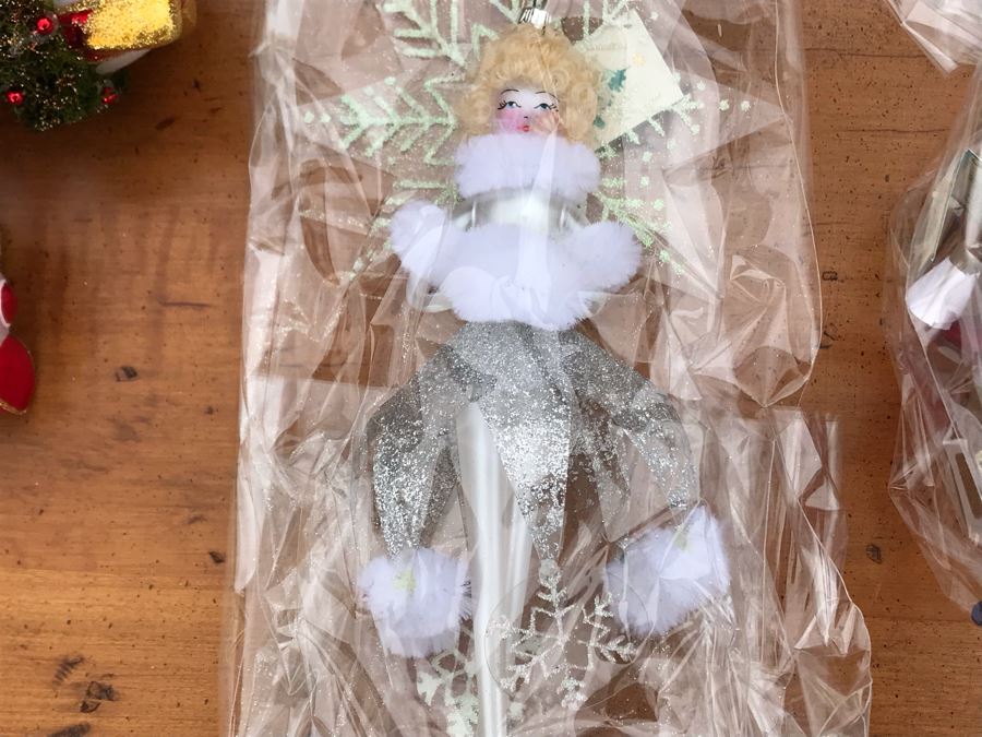 JUST ADDED - Plastic Bin Full Of Christmas Ornaments Mostly Glass Ornaments Including (4) Italian Soffieria De Carlini [Photo 8]