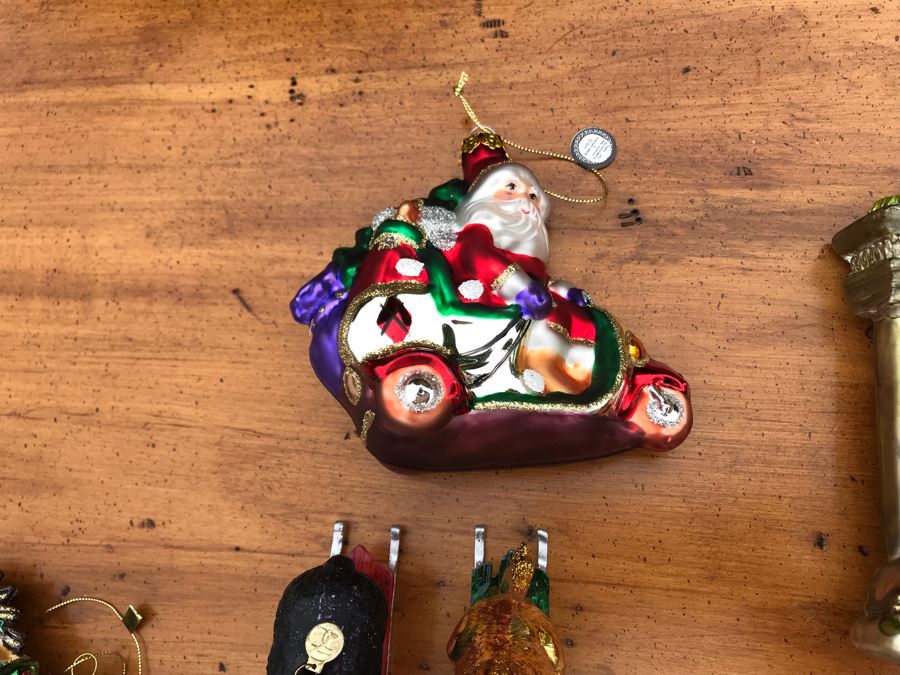 JUST ADDED - Plastic Bin Full Of Christmas Ornaments Mostly Glass Ornaments Including (4) Italian Soffieria De Carlini [Photo 14]