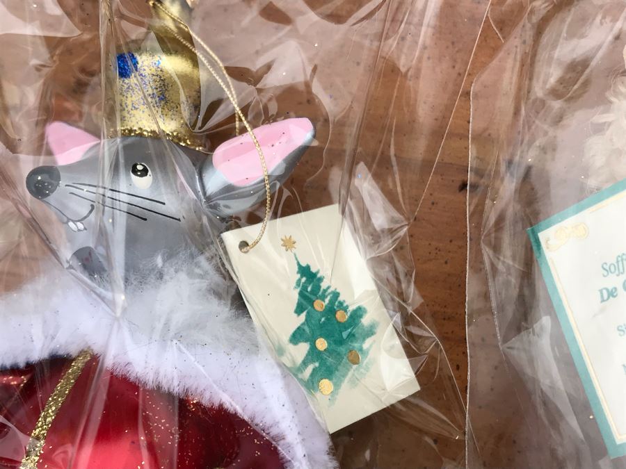 JUST ADDED - Plastic Bin Full Of Christmas Ornaments Mostly Glass Ornaments Including (4) Italian Soffieria De Carlini [Photo 6]