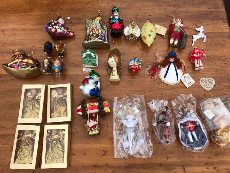 JUST ADDED - Plastic Bin Full Of Christmas Ornaments Mostly Glass Ornaments Including (4) Italian Soffieria De Carlini [Photo 2]