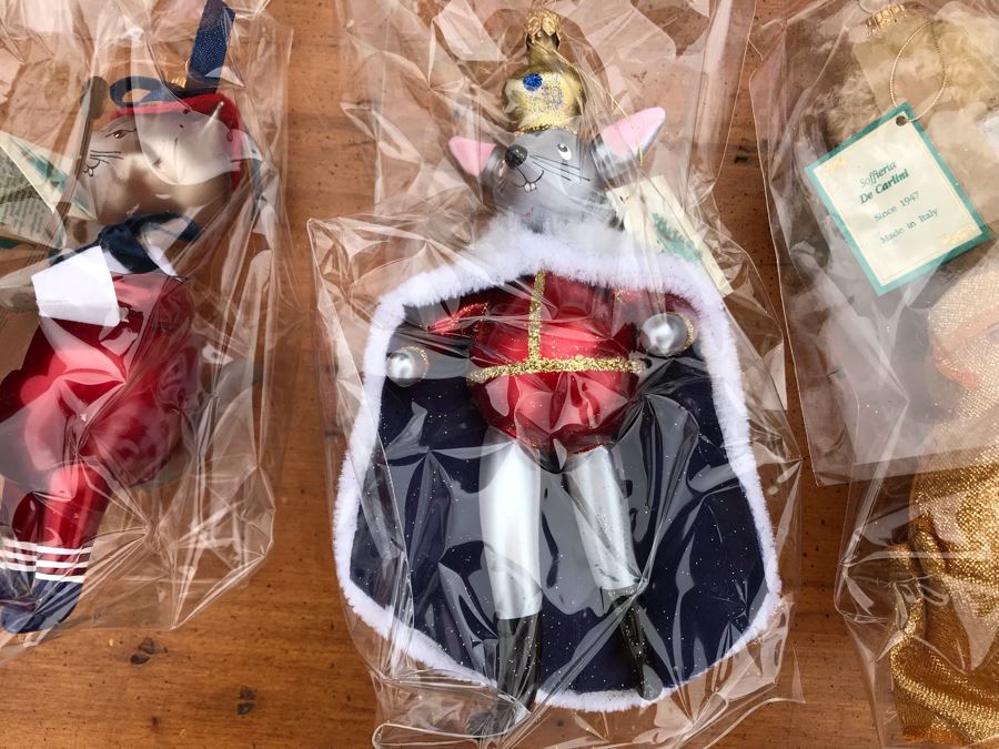 JUST ADDED - Plastic Bin Full Of Christmas Ornaments Mostly Glass Ornaments Including (4) Italian Soffieria De Carlini [Photo 4]