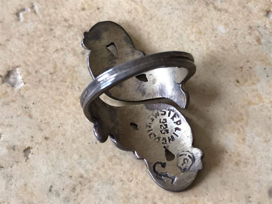 JUST ADDED - Sterling Silver Necklace And Sterling Silver Ring Size 5.24 7.3g [Photo 5]