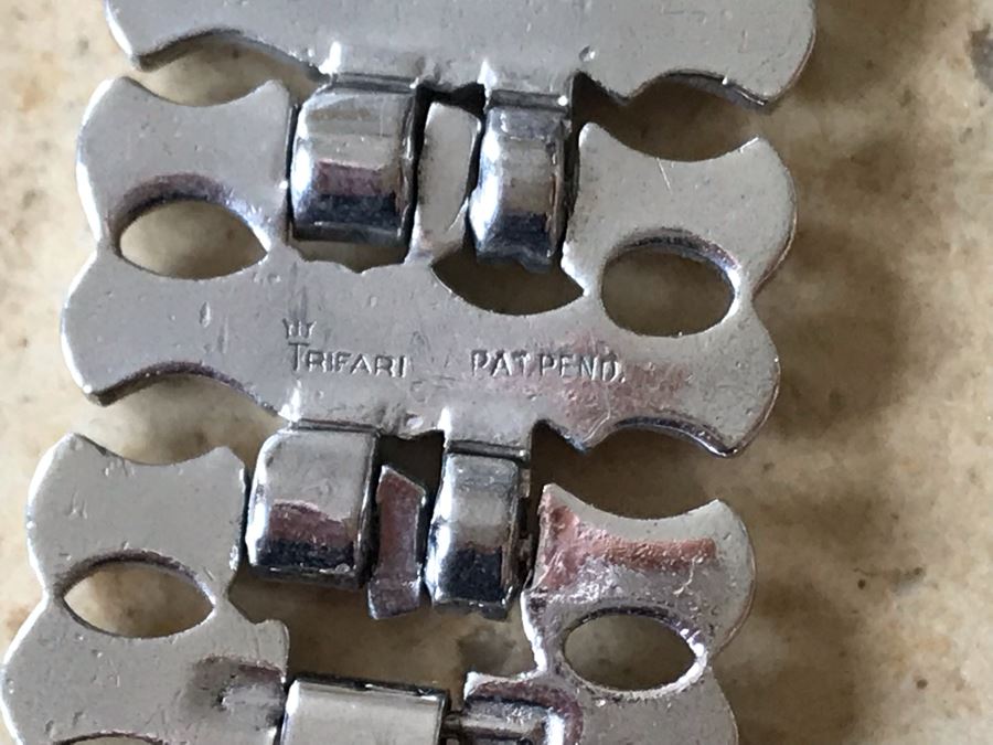 JUST ADDED - TRIFARI Bracelet [Photo 4]