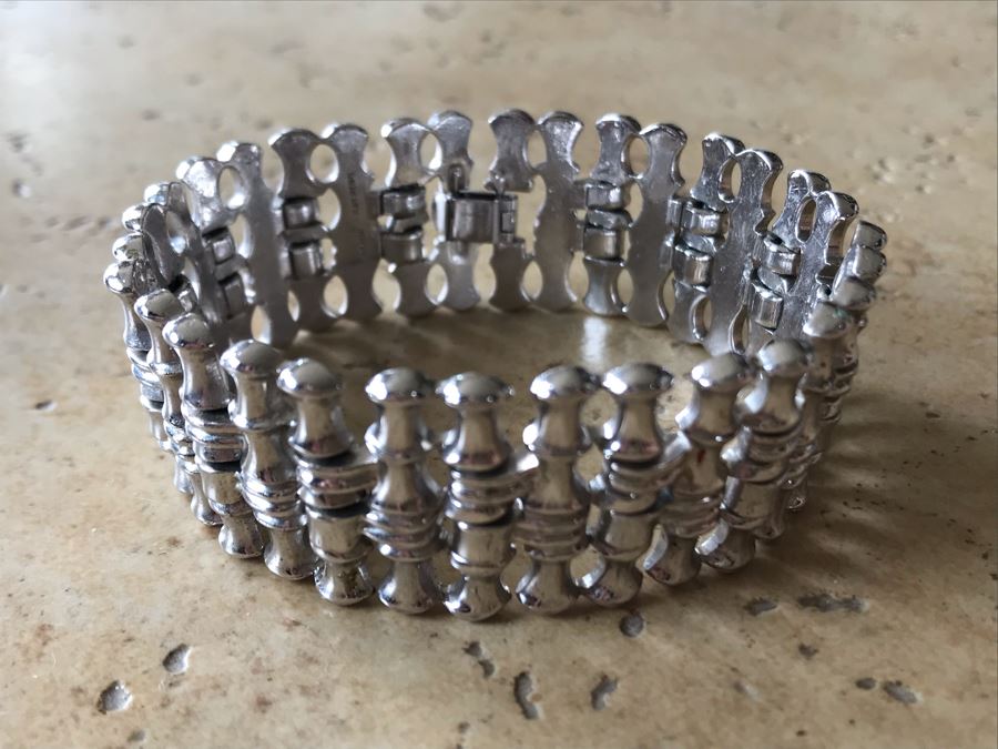 JUST ADDED - TRIFARI Bracelet [Photo 2]