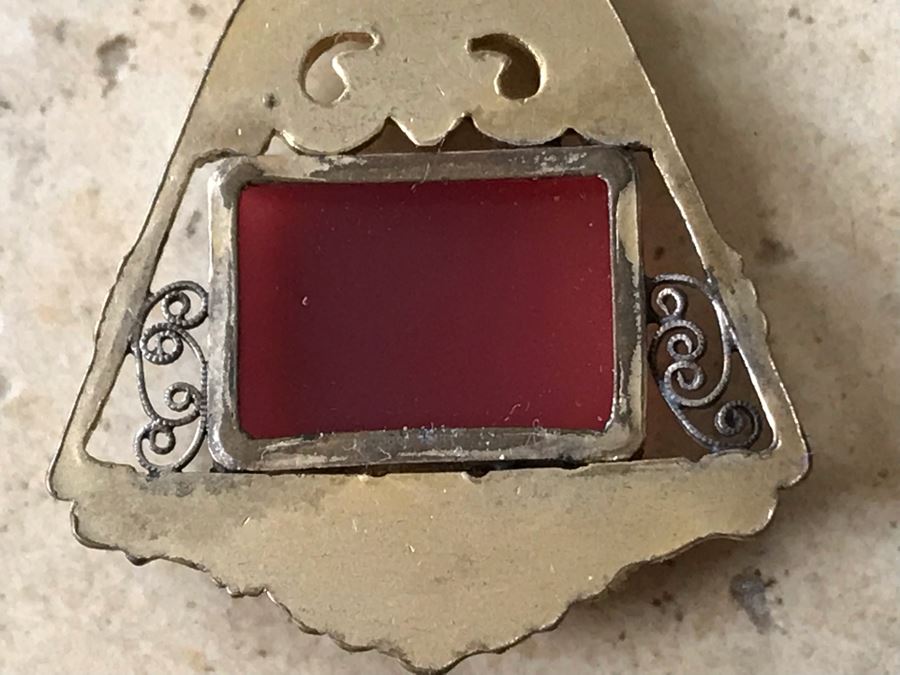 JUST ADDED - Gold Tone Necklace With Pendant [Photo 10]