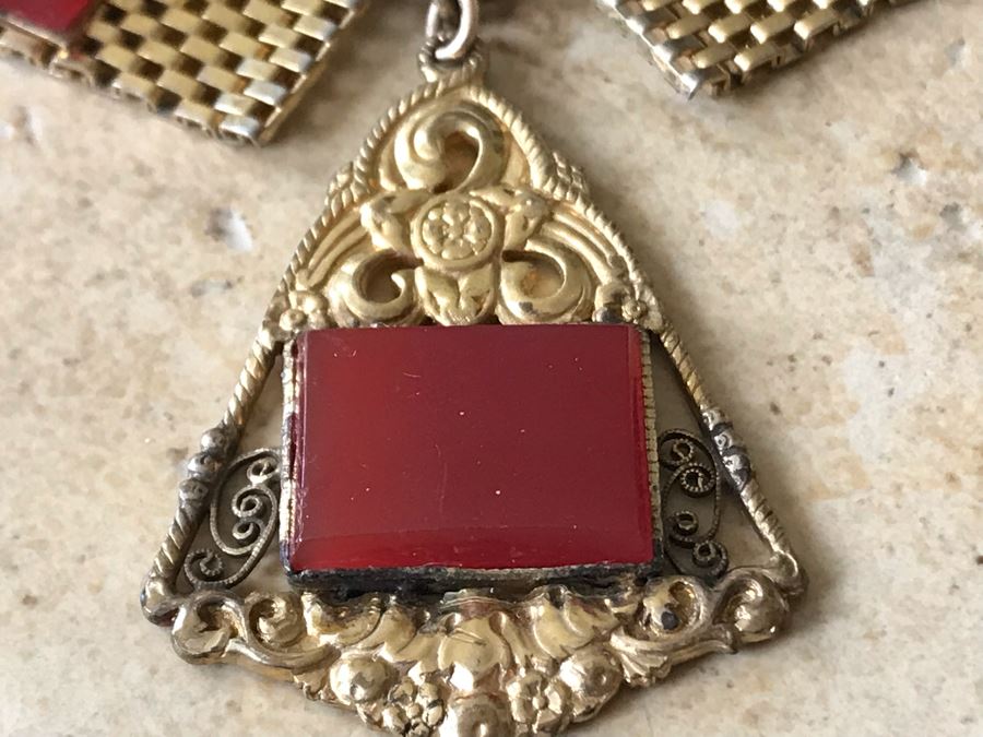 JUST ADDED - Gold Tone Necklace With Pendant [Photo 5]