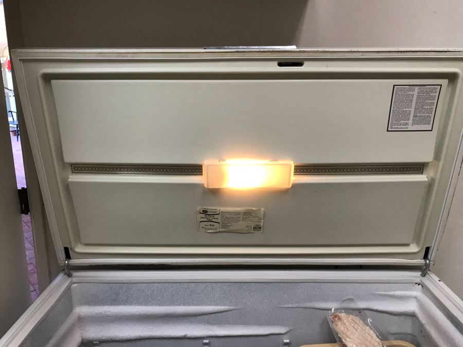 JUST ADDED Sears Coldspot Freezer 18.2 Cu. Ft. Model 1643 50W X 28D X 36H