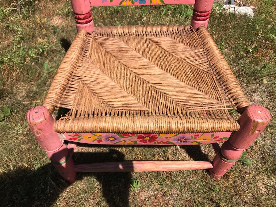 Vintage Hand Painted Mexican Child's Chair 17W X 14D X 25H [Photo 7]