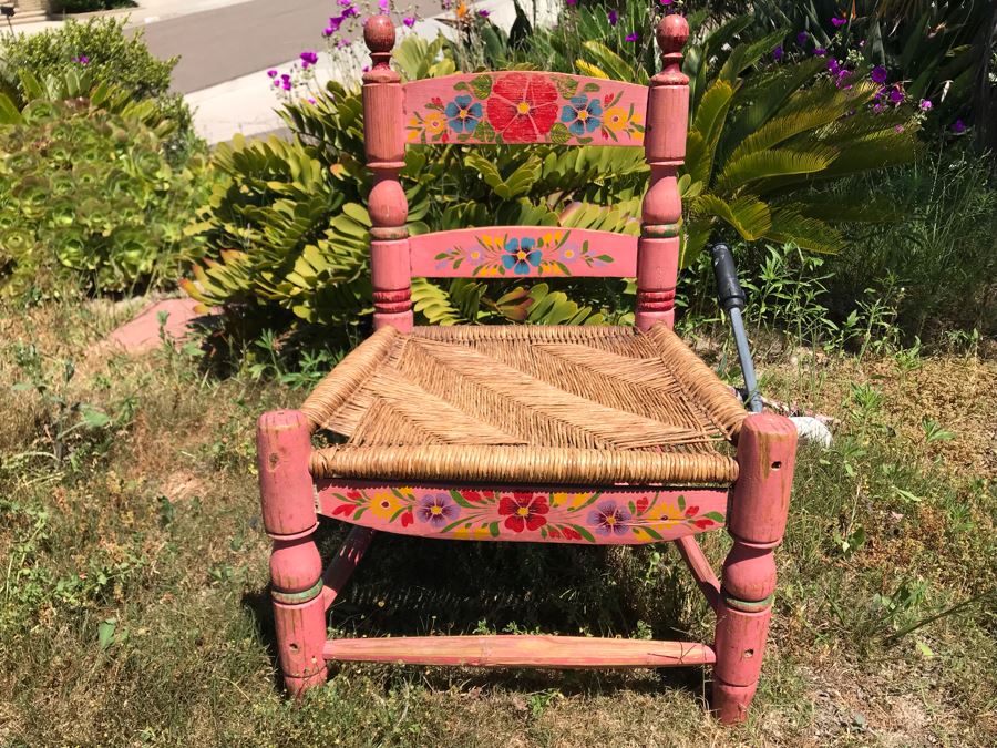 Vintage Hand Painted Mexican Child's Chair 17W X 14D X 25H [Photo 2]