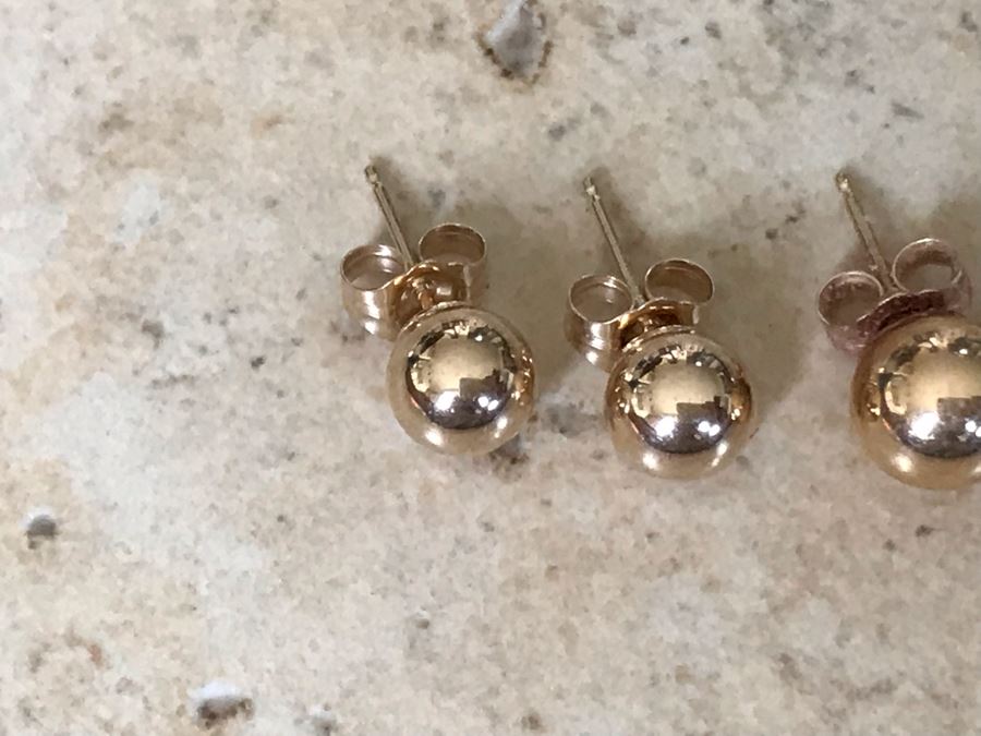 (2) Pairs Of 14K Gold Sphere Studs Earrings 0.8g [Photo 6]