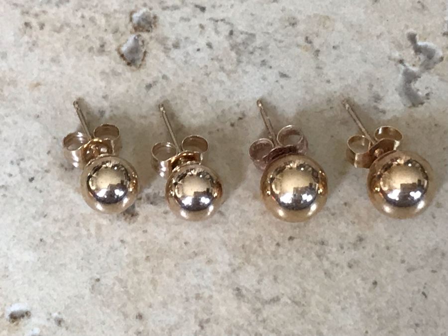 (2) Pairs Of 14K Gold Sphere Studs Earrings 0.8g [Photo 3]