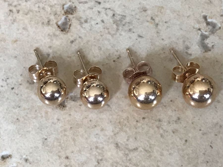 (2) Pairs Of 14K Gold Sphere Studs Earrings 0.8g [Photo 4]