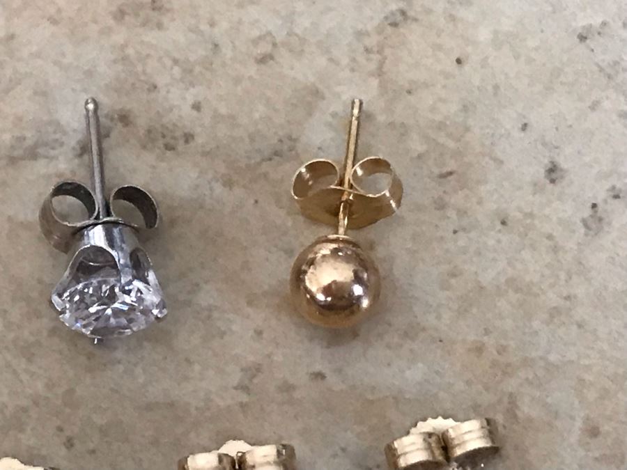 (3) 14K Gold Single Studs Earrings And (7) 14K Gold Earring Backings 2.2g [Photo 8]