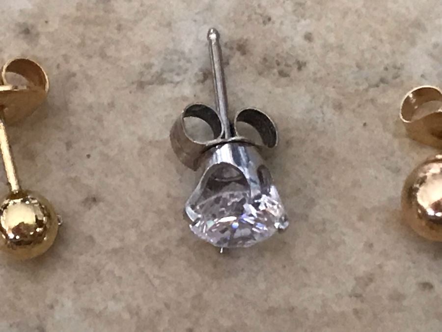 (3) 14K Gold Single Studs Earrings And (7) 14K Gold Earring Backings 2.2g [Photo 6]