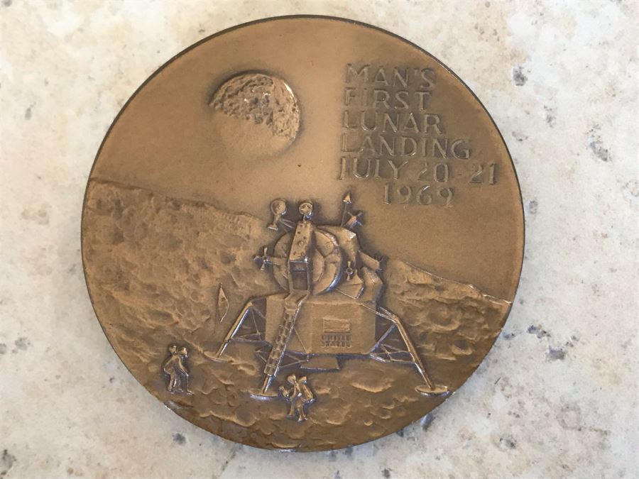 Vintage Bronze Medallion Of Apollo 11 Man's First Lunar Landing July 20-21 1969 Armstrong Collins Aldrin NASA 2.5'Dia [Photo 6]