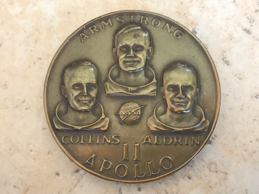 Vintage Bronze Medallion Of Apollo 11 Man's First Lunar Landing July 20-21 1969 Armstrong Collins Aldrin NASA 2.5'Dia [Photo 3]