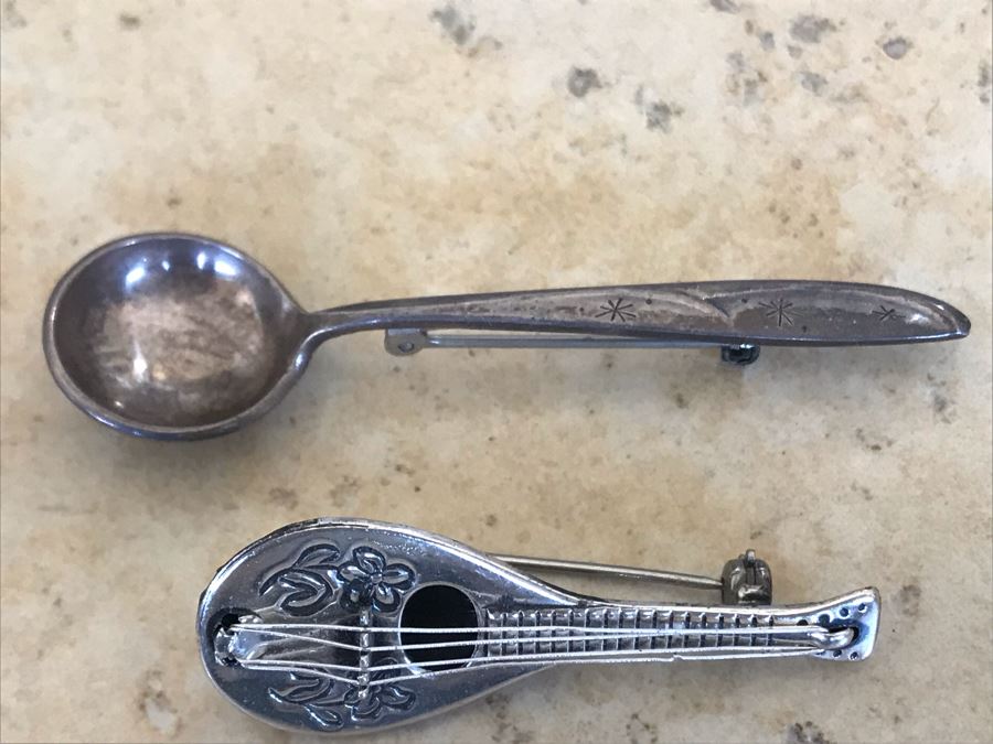 Pair Of Vintage Sterling Silver Brooches Pins 7.6g [Photo 3]