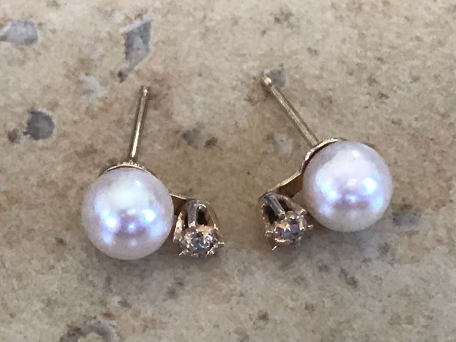 14K Akoya Pearls With Diamonds Earrings [Photo 3]