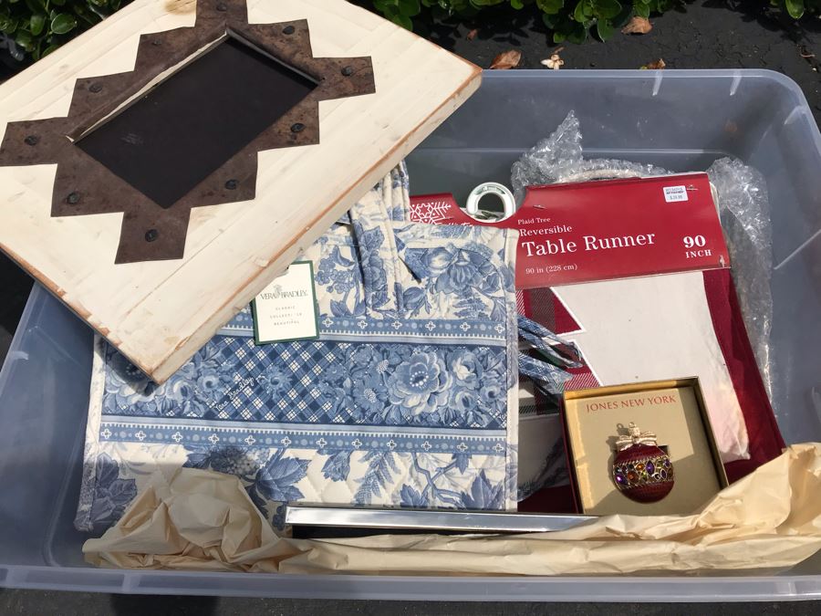 LAST MINUTE ADD - Bin Filled With Christmas Pendant, Picture Frames And Various Items [Photo 2]