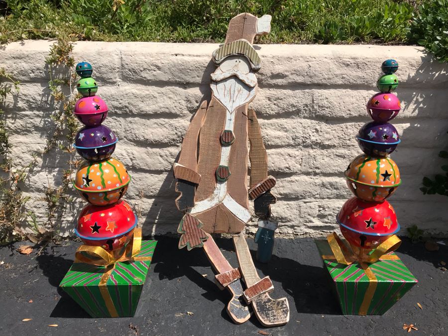 LAST MINUTE ADD - Pair Of Metal Christmas Tree Decorations And Wooden Santa Claus Wall Hanging [Photo 2]