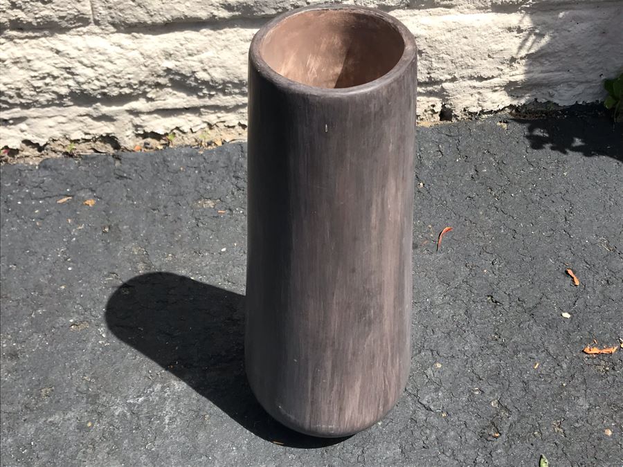 LAST MINUTE ADD - Signed Pottery Vase [Photo 4]