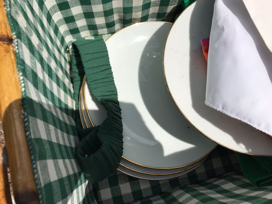 LAST MINUTE ADD - Ascot Basketworks Deluxe Picnic Basket [Photo 7]