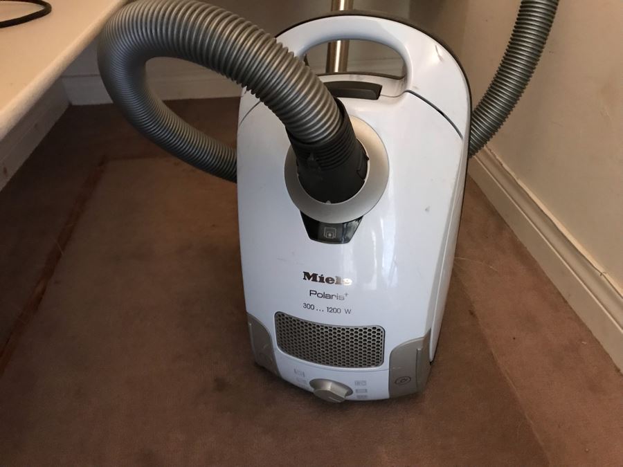 LAST MINUTE ADD - Miele Polaris Vacuum Cleaner [Photo 1]