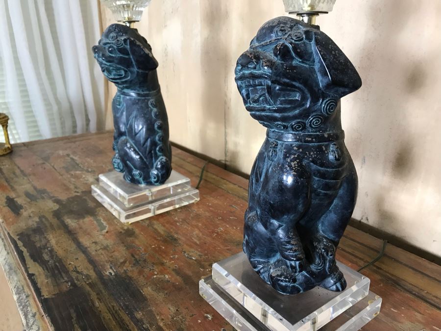 Pair Of Asian Painted Metal Foo Dog Table Lamps With Lucite Bases 6.5W X 41H [Photo 11]